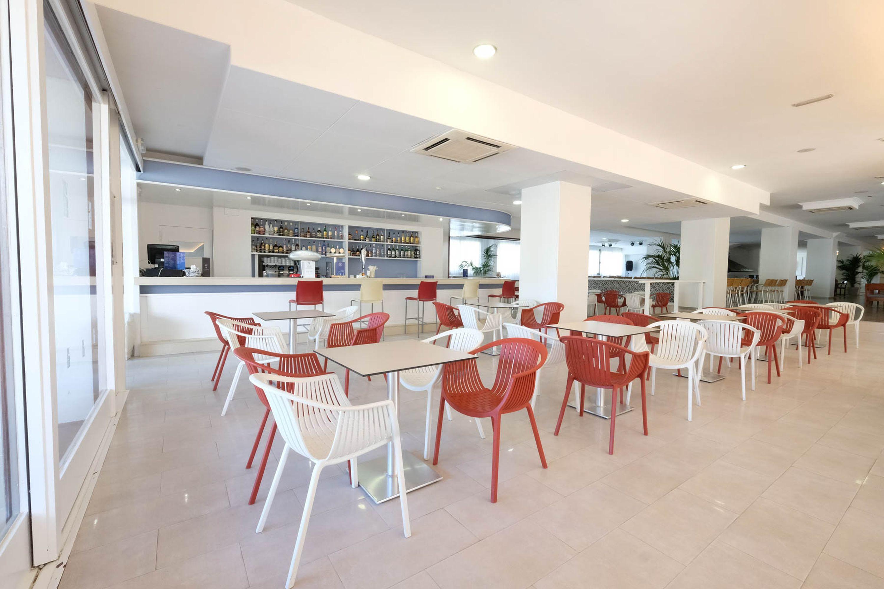 Azuline Hotel Bergantin Sant Antoni de Portmany Екстериор снимка