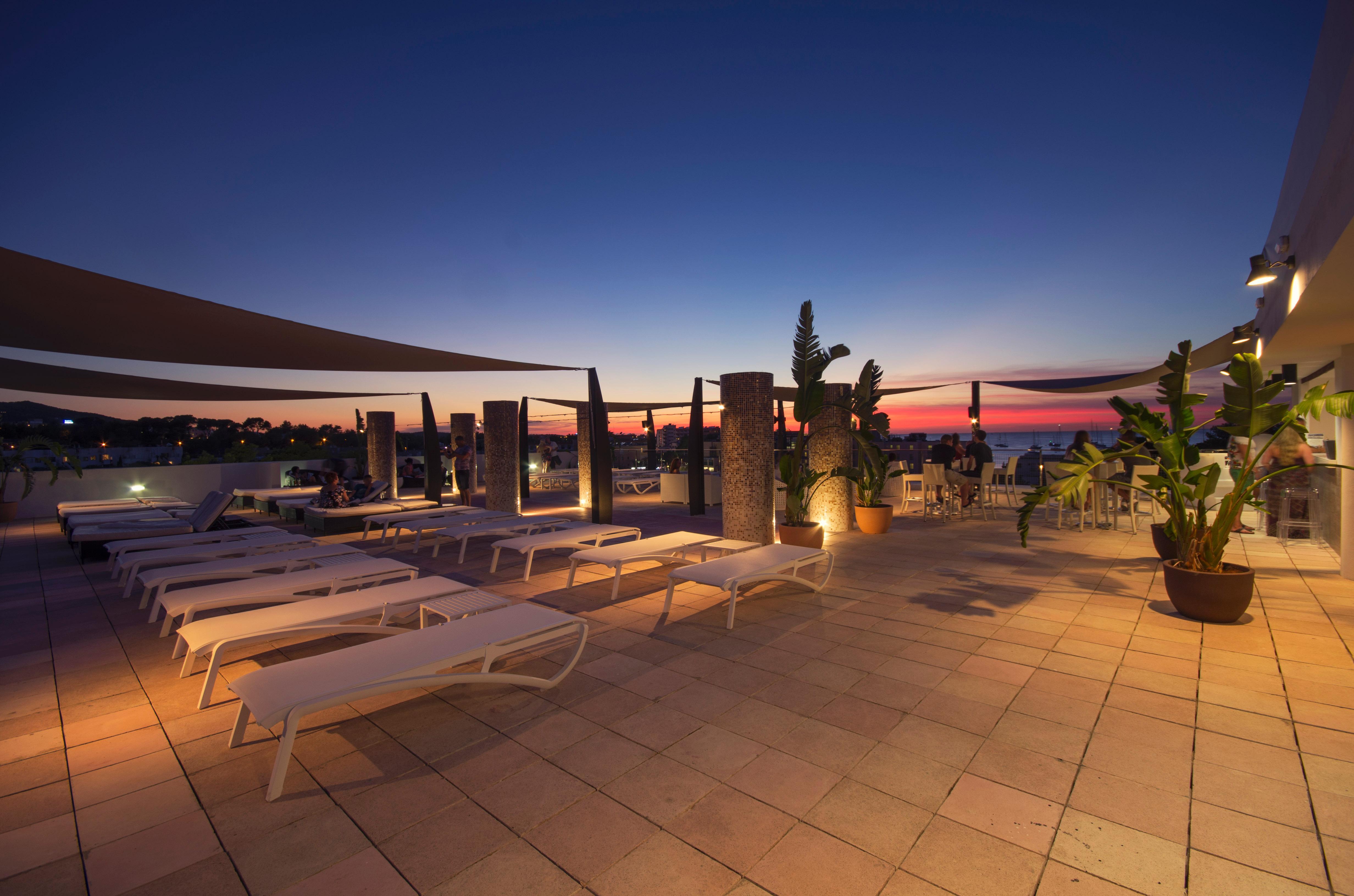Azuline Hotel Bergantin Sant Antoni de Portmany Екстериор снимка